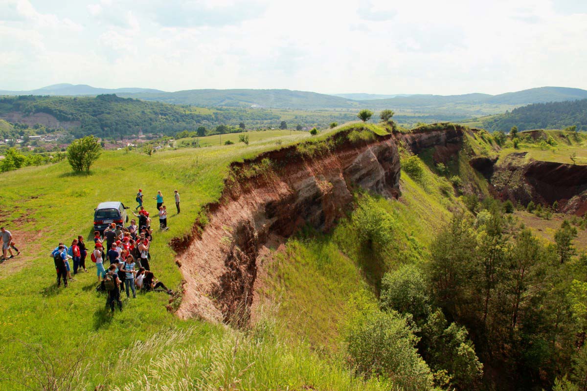 excursii o zi last minute romania ieftine templul ursitelor racos brasov vulcan
