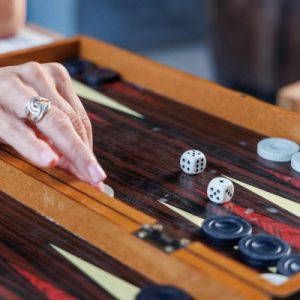 seara de socializare la table cu cbg